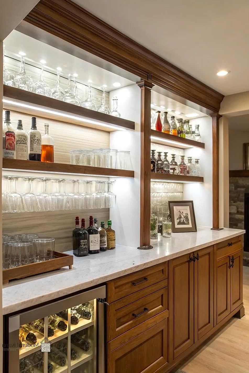 Under-Cabinet Pull-Out Station