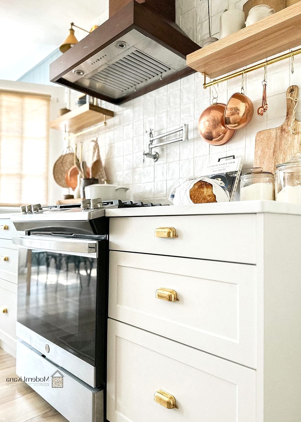 28 Hardware for White Cabinets Ideas That Will Change How You See Your Home 5 Unlacquered Brass That Ages Naturally