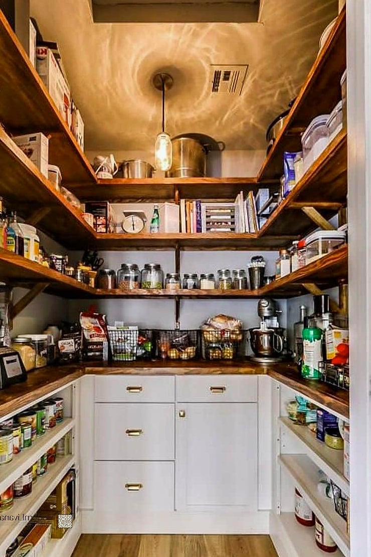 A Walk-In Pantry with Zoned Storage